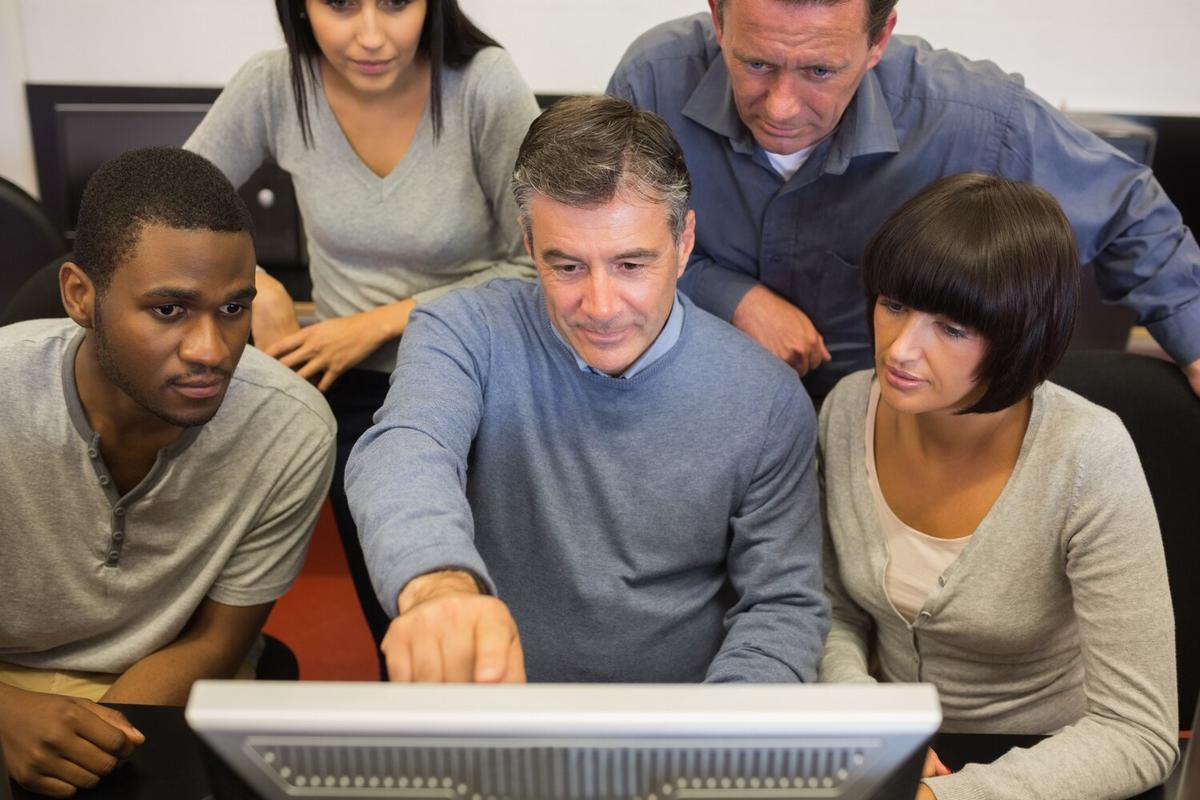 AI Tutors: Can They Really Replace Human Teachers?
